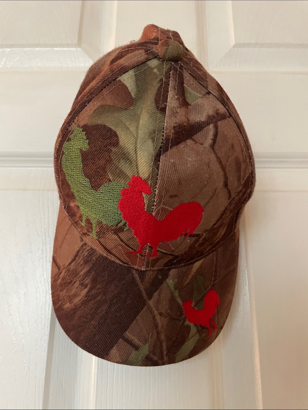 Camouflage Baseball Cap with Red & Green Rooster Embroidery